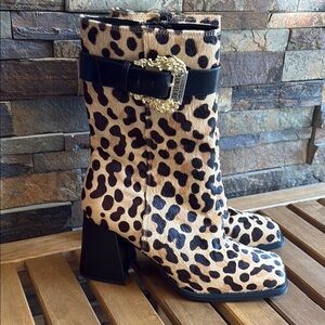 Leopard Print Women's Boots with Black Accents Versace Jeans Couture